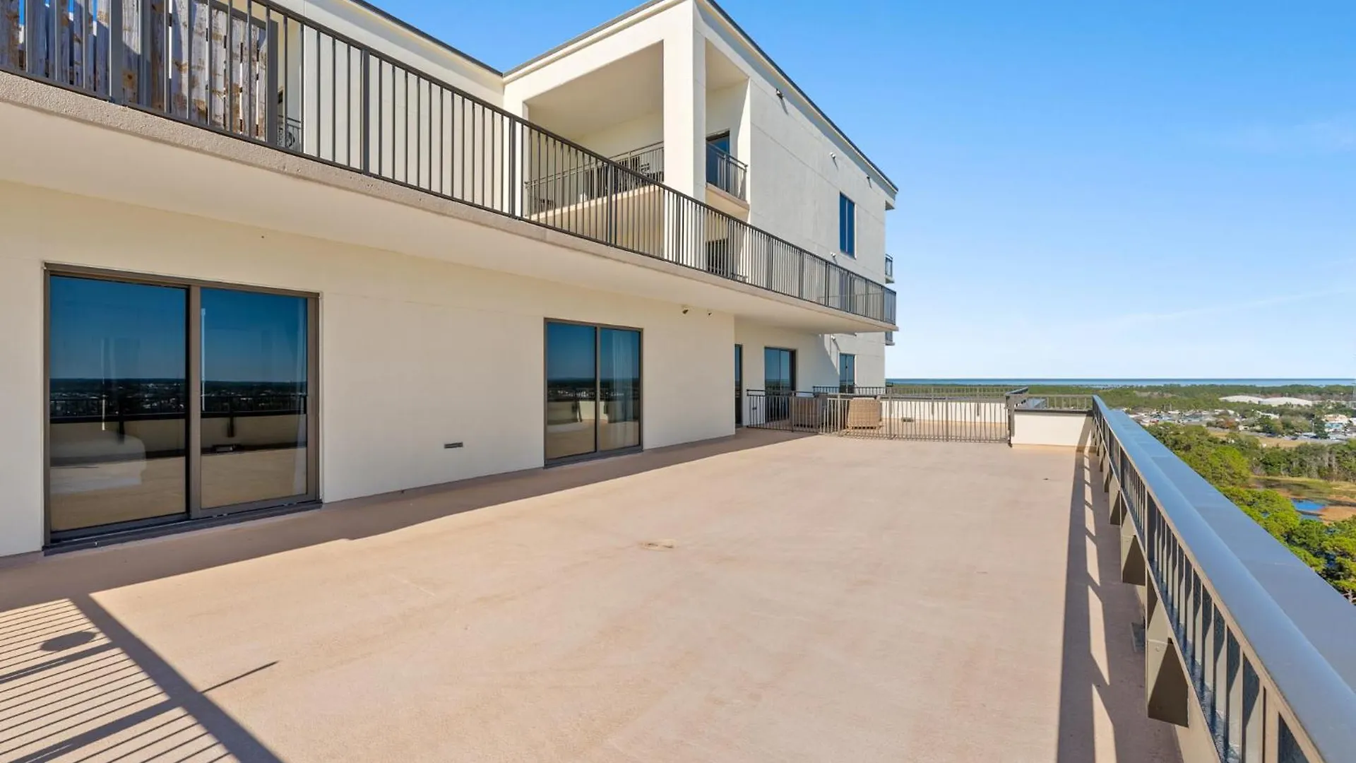 Origin 1506 - Private Rooftop Balcony - Four Bedroom Penthouse - Gorgeous Sunset Views! Panama Stadt Apartment