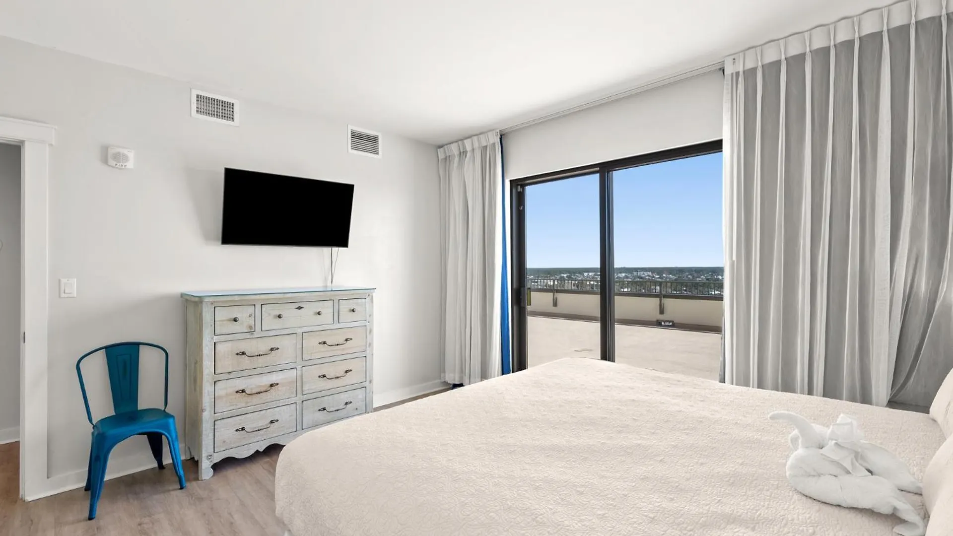Origin 1506 - Private Rooftop Balcony - Four Bedroom Penthouse - Gorgeous Sunset Views! Panama Stadt 0*,  USA